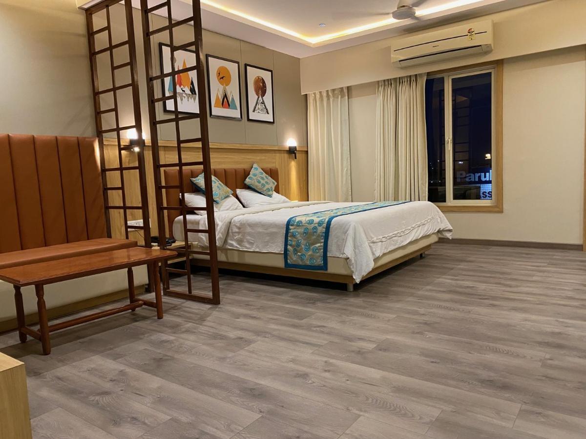 Hotel Apex International Vadodara Extérieur photo
